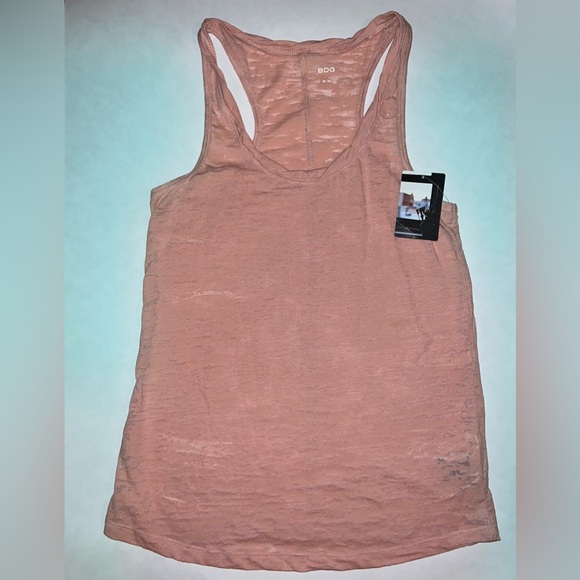 NWT BDG tank - Picture 1 of 2